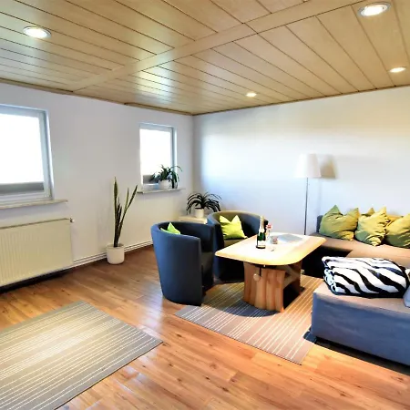 Apartment Quaint In Near Lake *