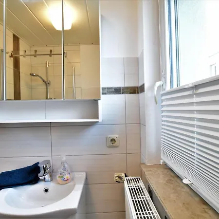 Apartment Quaint In Near Lake